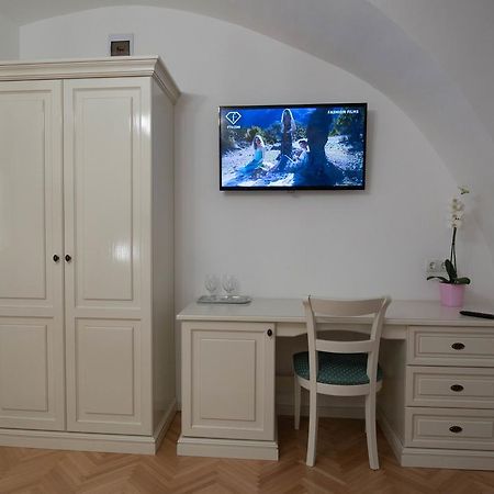 Baroc Apartments & Studio Sibiu Bagian luar foto