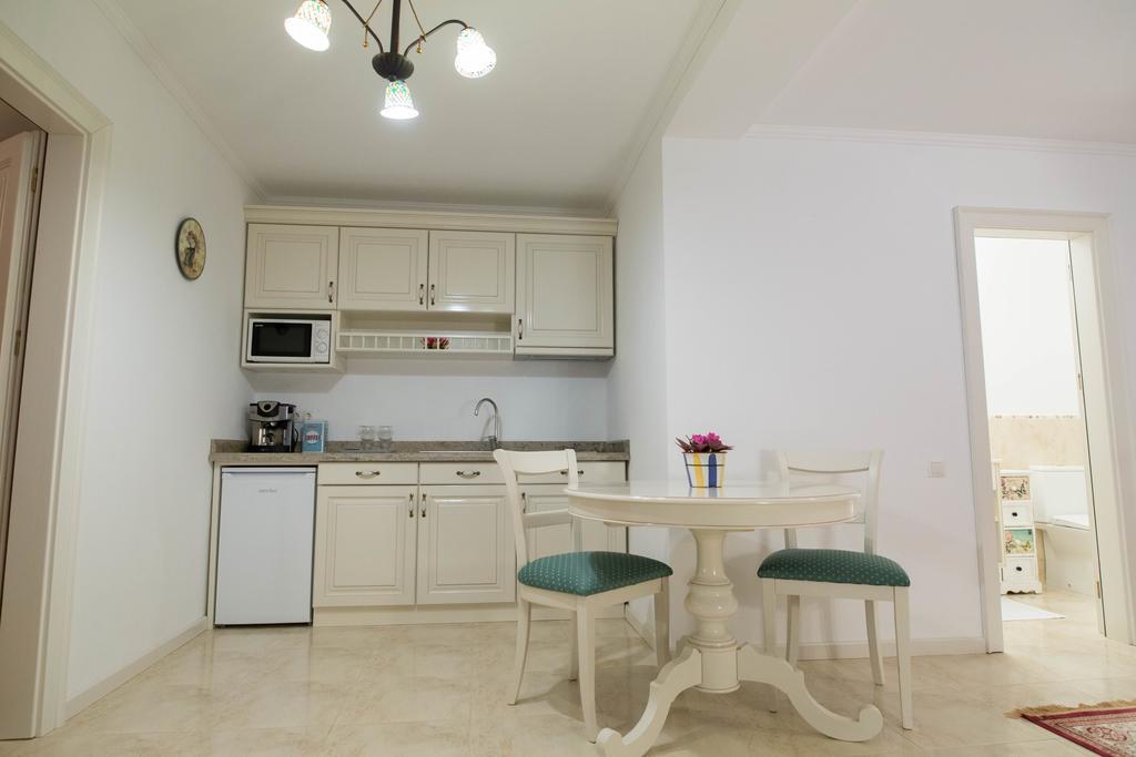 Baroc Apartments & Studio Sibiu Bagian luar foto